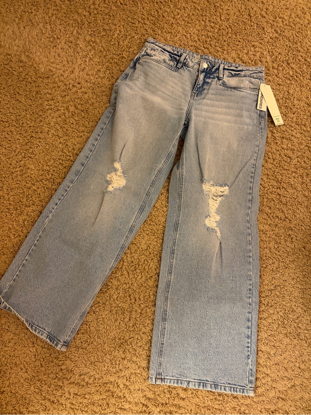 No Boundaries Light Blue Straight-Leg Distressed Jeans